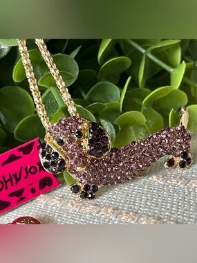 Betsey Johnson Crystal Dachshund Dog Pendant Necklace - 🐶🆕🐶